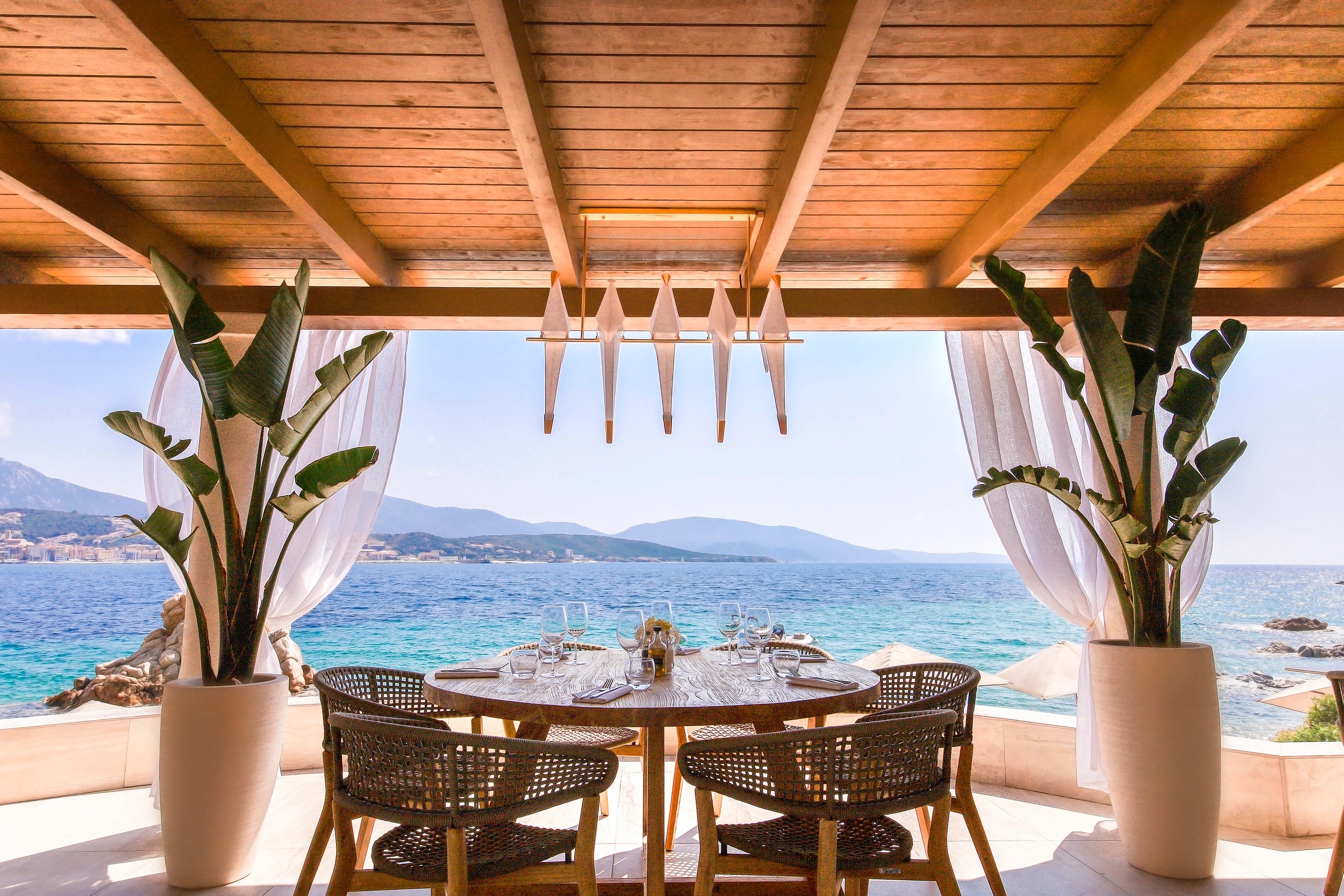 Restaurant en bord de mer à Olmeto Plage