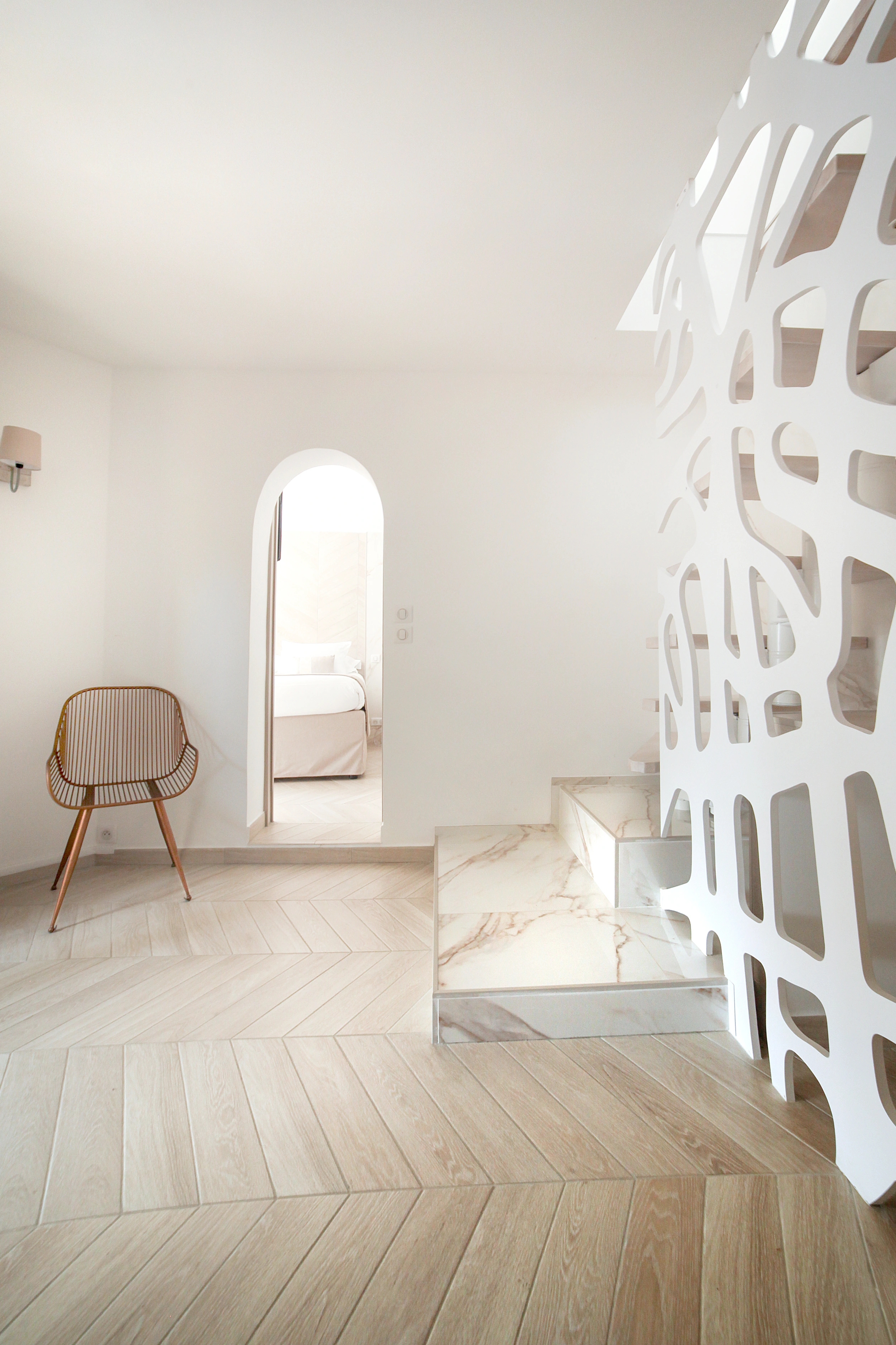 Espace de vie raffiné et ambiance épurée