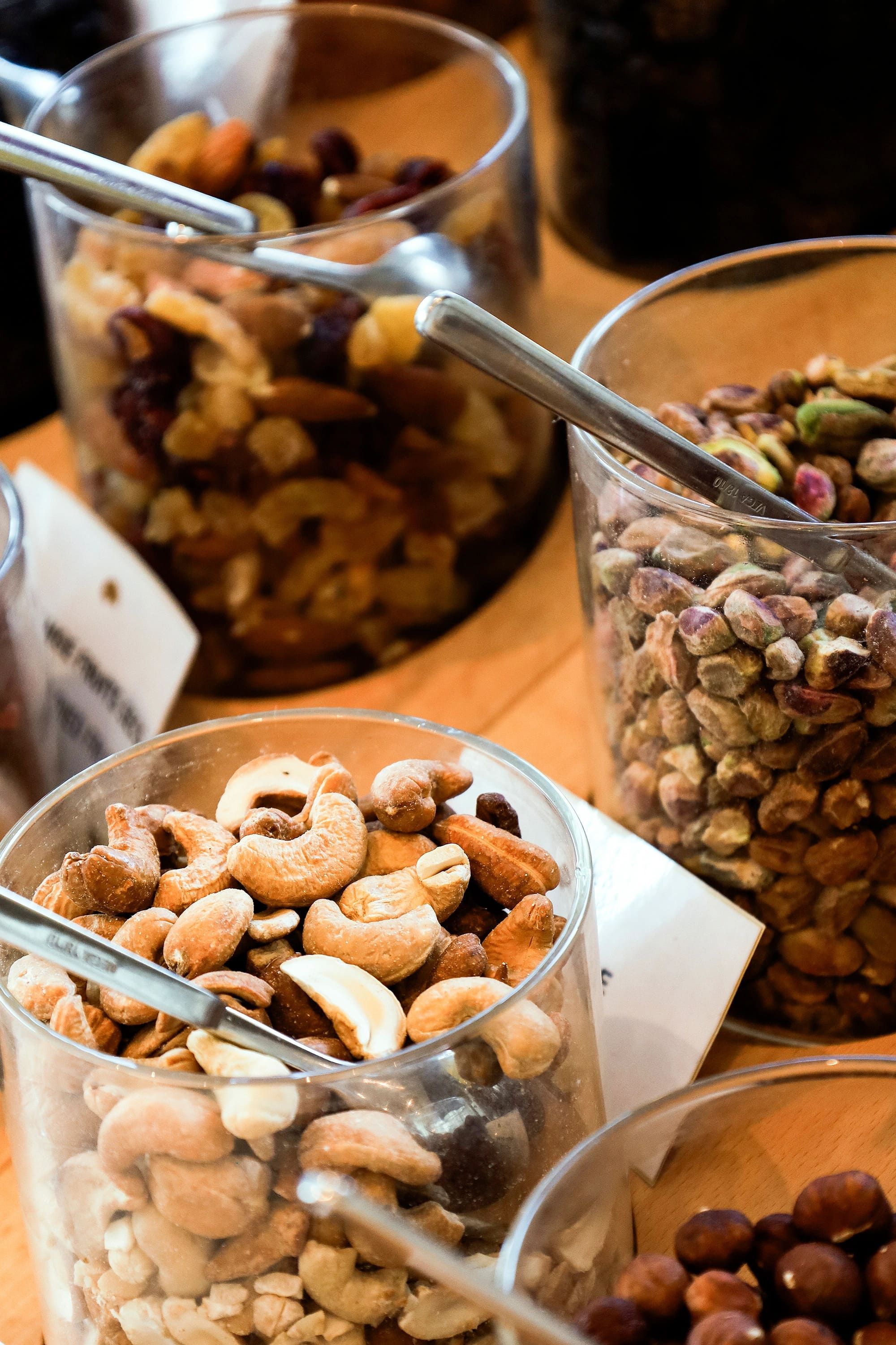 Buffet complet et varié dans Hotel de luxe à Olmeto