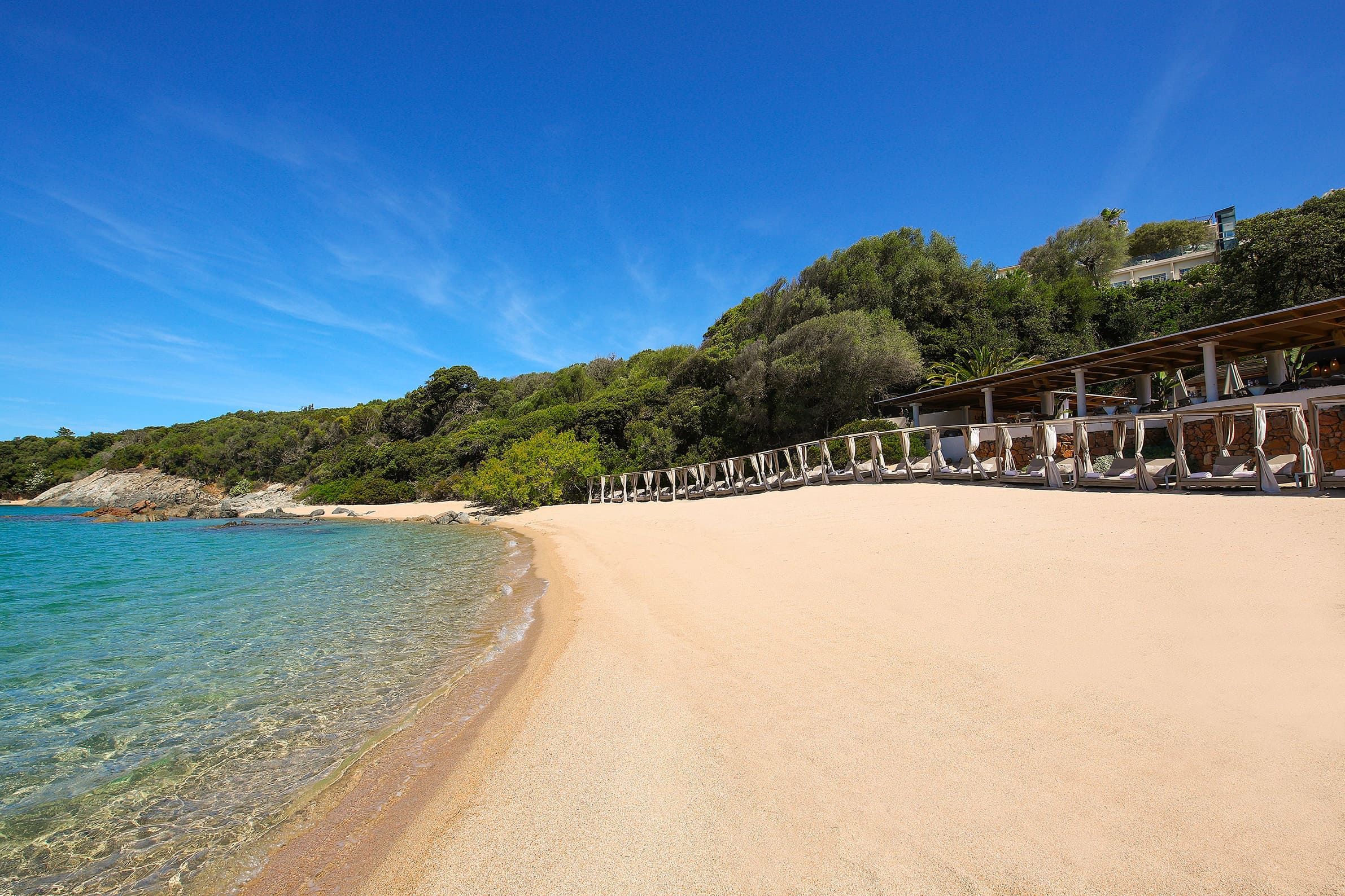 Hôtel de luxe avec plage privée à Propriano